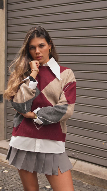 Camisa Branca Gola Pontiaguda