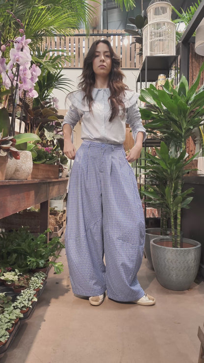 Pantaloni a palloncino a quadri blu