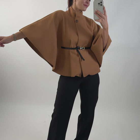 PONCHO ELEGANCE CAMEL VIDEO