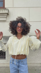Blusa Manga Flare Yellow Butter