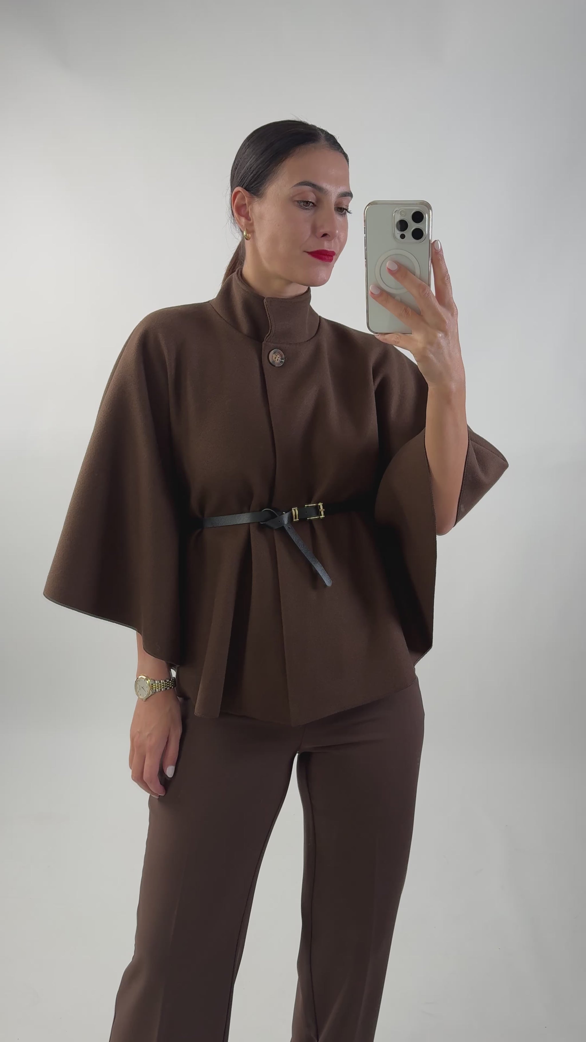 PONCHO ELEGANCE CASTANHO VIDEO