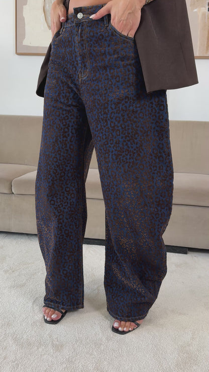 Balloon Pants with Velvety Chintz Pattern