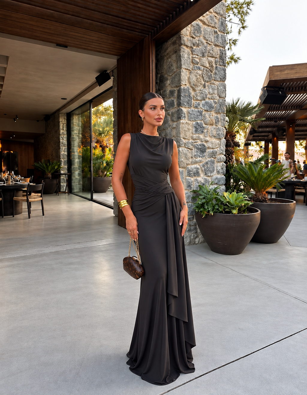 VESTIDO COMPRIDO DRAPEADO CASTANHO 2