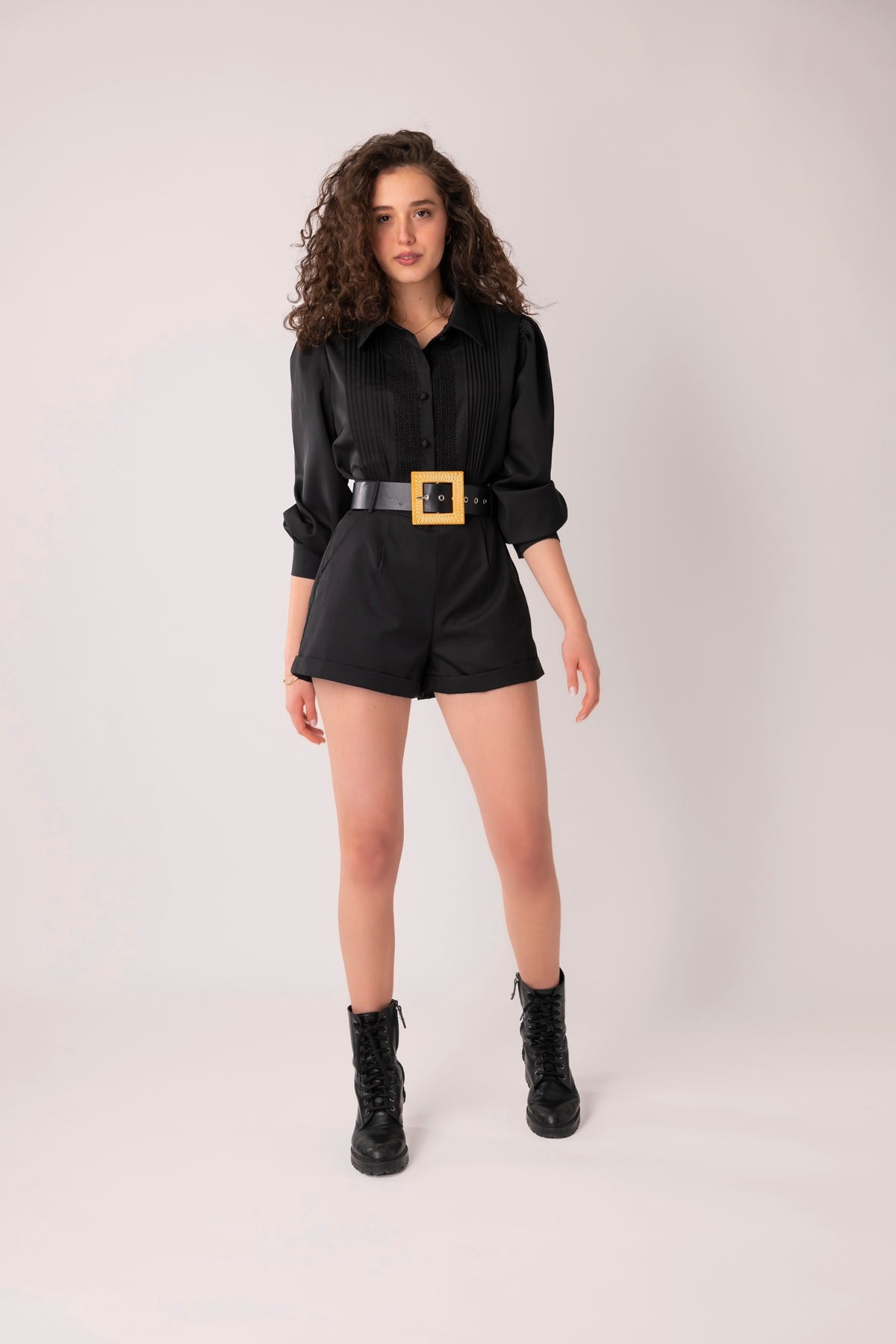 Ensemble short et chemise noirs