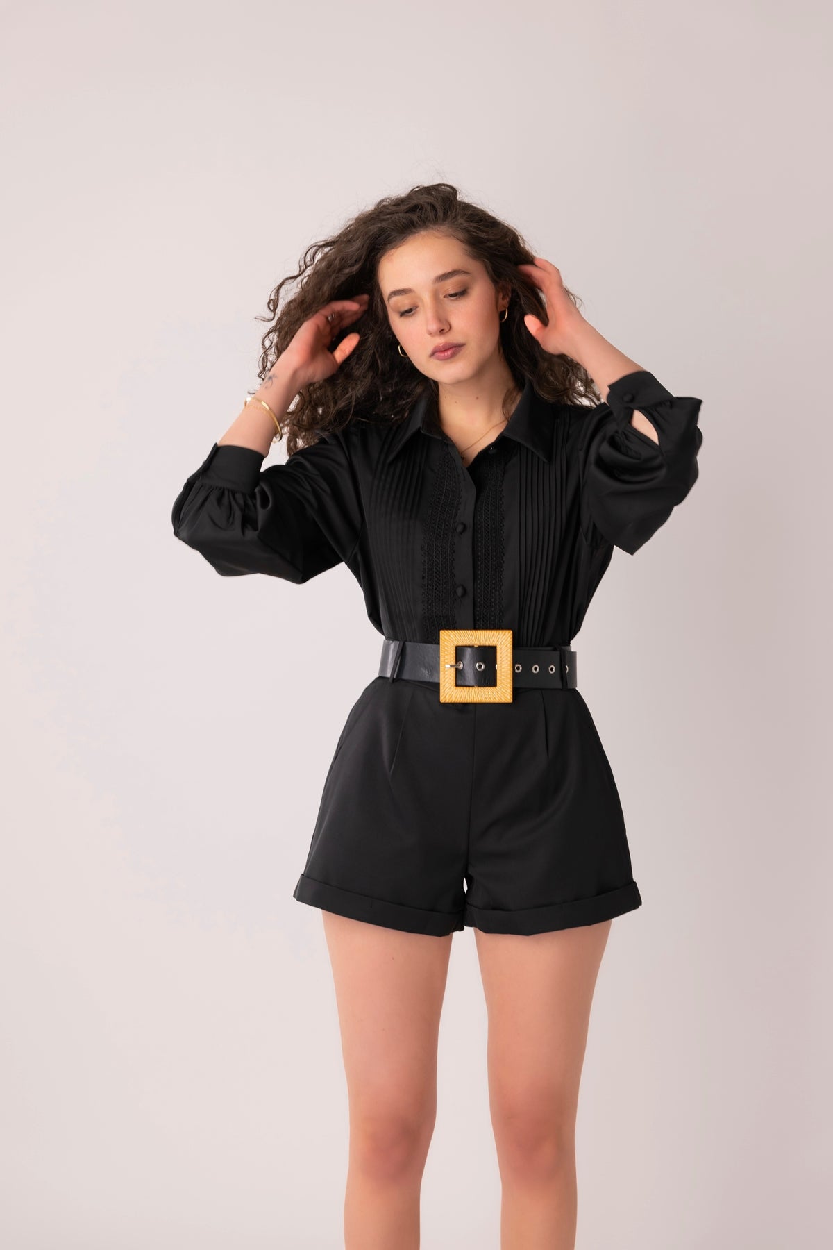 Ensemble short et chemise noirs